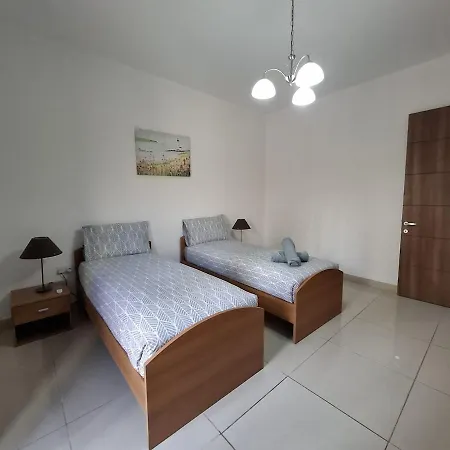 V86 - Coastal With Open Sea Views St. Paul's Bay
